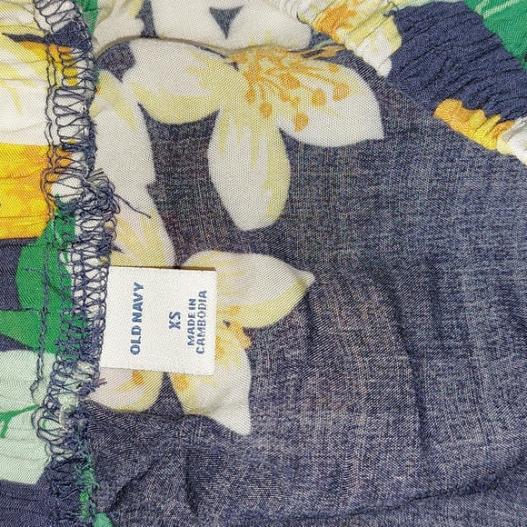 Blue Floral Lemon Print Off the Shoulder Top Old Navy XS Extra Small - Picture 6 of 6